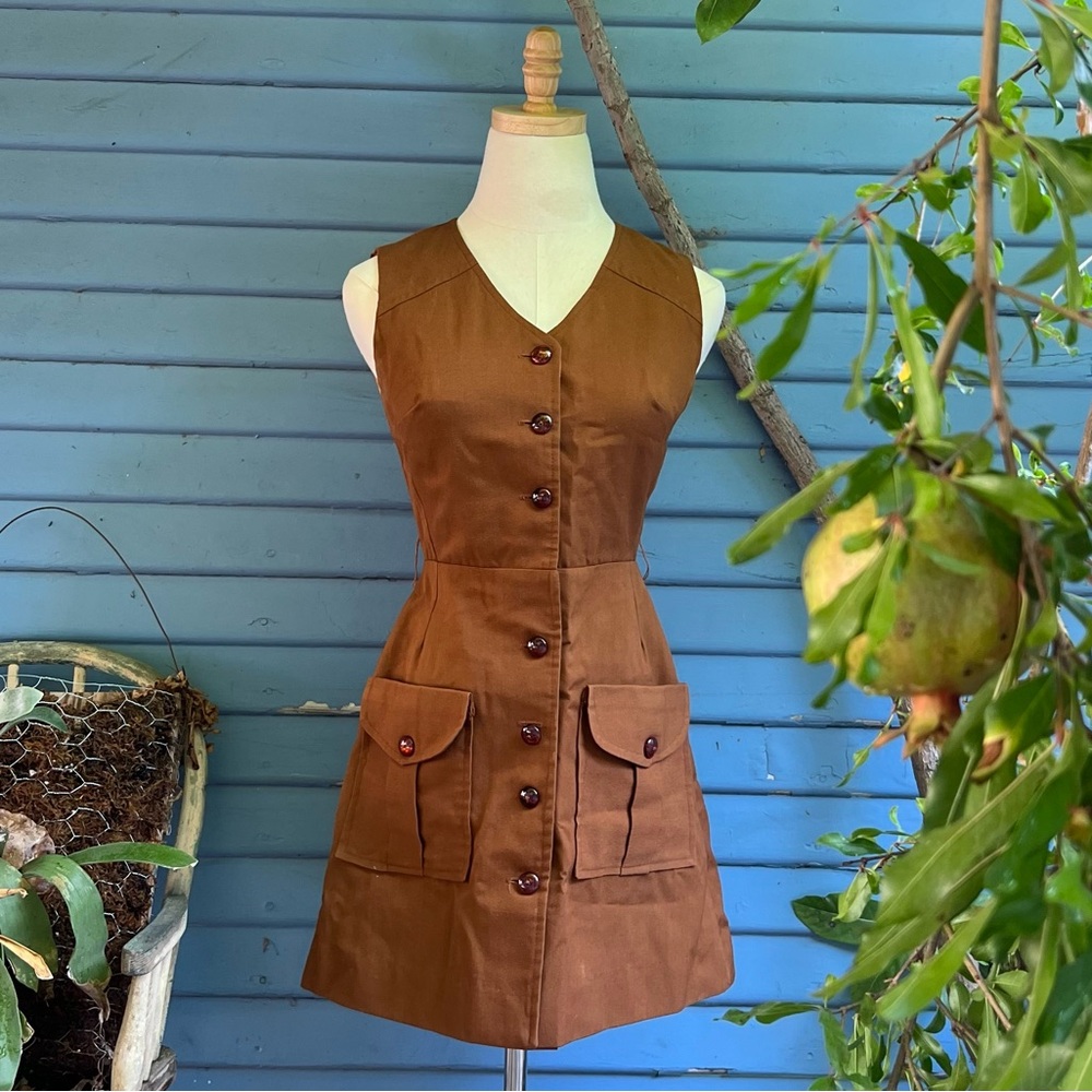 Vintage 1960’s Handmade Brown Sleeveless Button-Down Dress